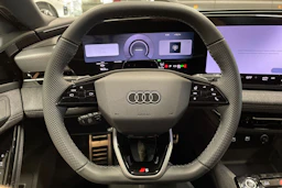 harmaa Audi A6 e-tron 2026 kuva 13.