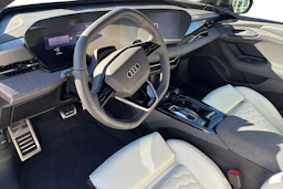musta Audi A6 e-tron 2026 kuva 6.
