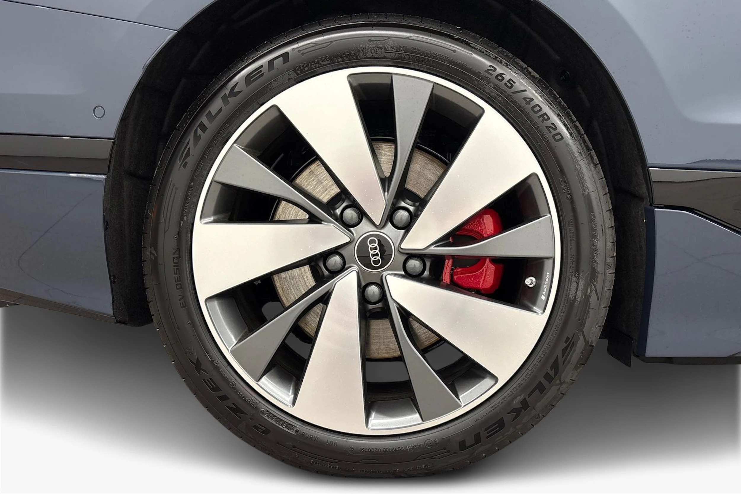 met. sininen Audi A6 e-tron 2026 kuva 9.