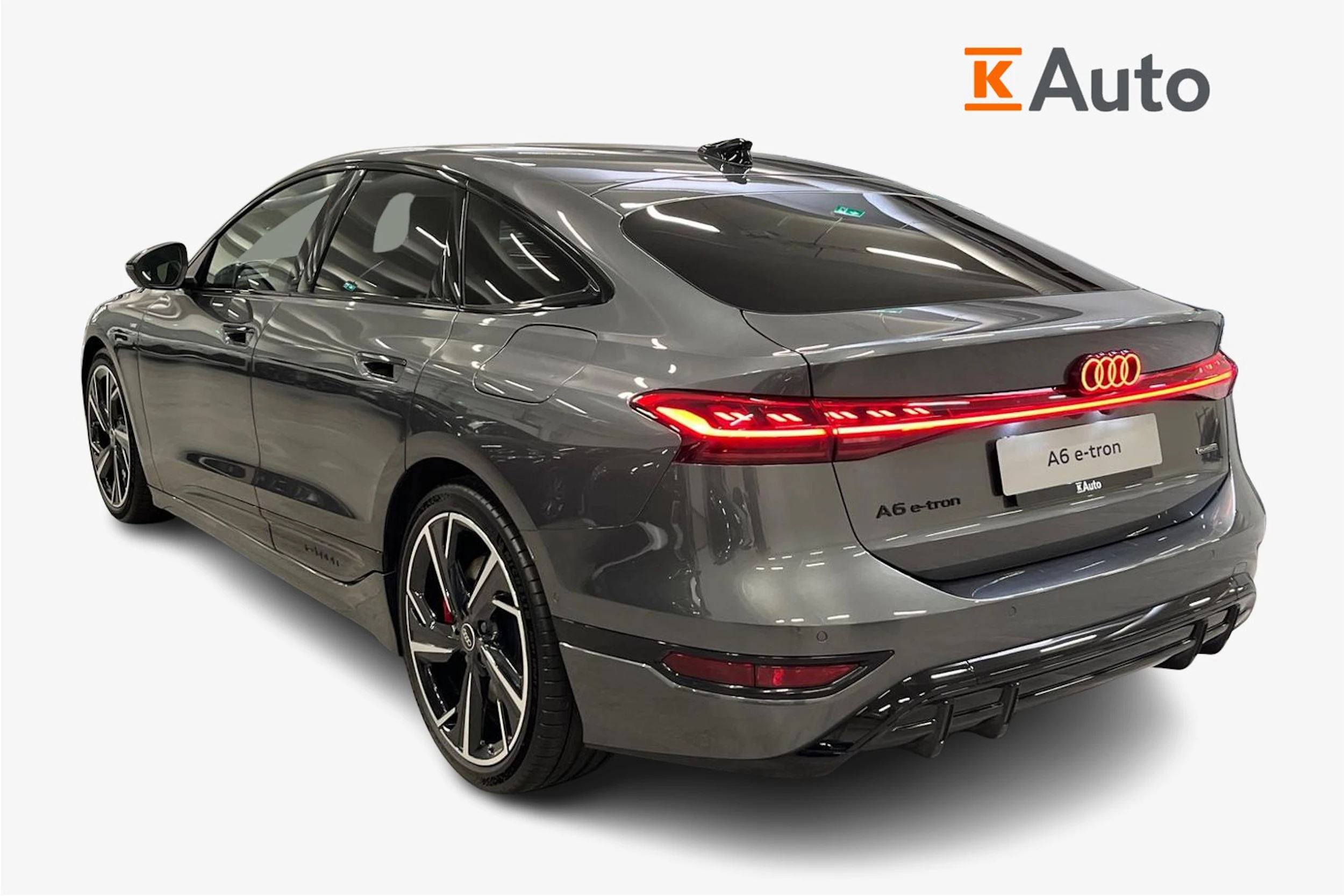 harmaa Audi A6 e-tron 2026 kuva 2.
