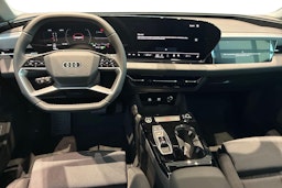 musta Audi A6 e-tron 2026 kuva 7.