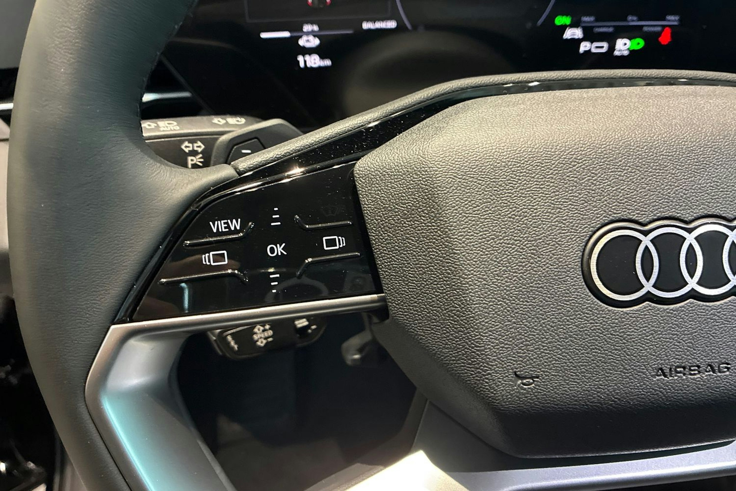 musta Audi A6 e-tron 2026 kuva 14.