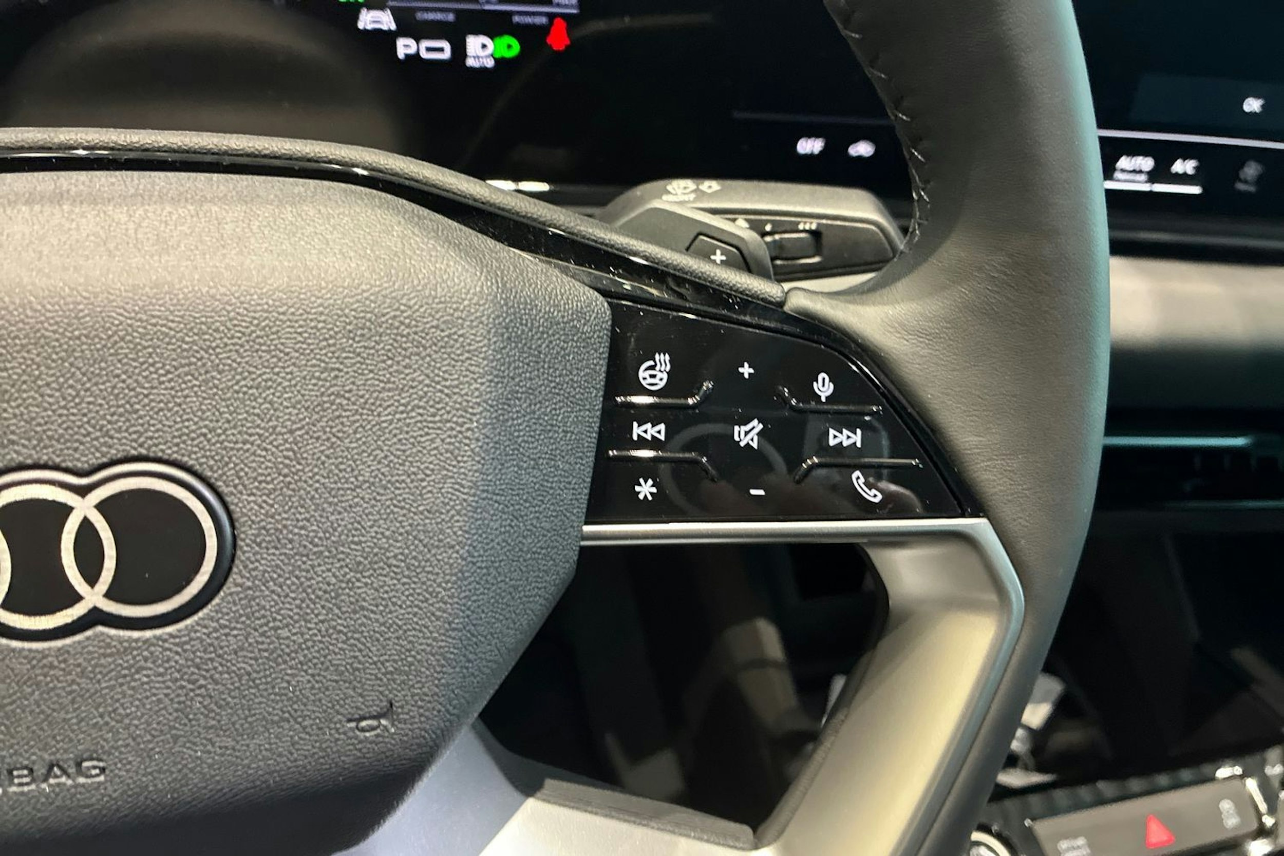 musta Audi A6 e-tron 2026 kuva 15.