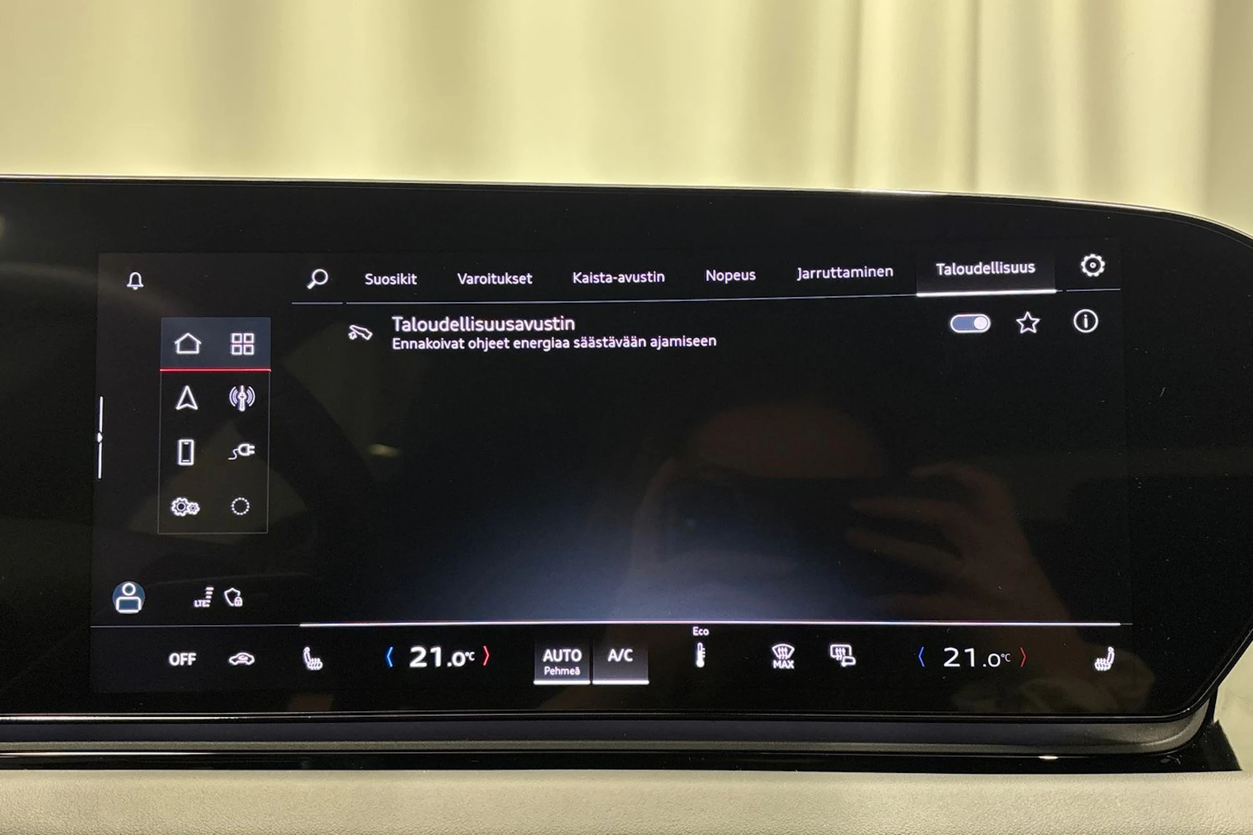 valkoinen Audi A6 e-tron 2025 kuva 26.