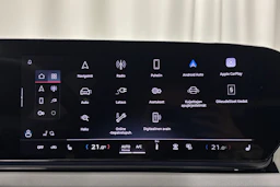 valkoinen Audi A6 e-tron 2025 kuva 27.