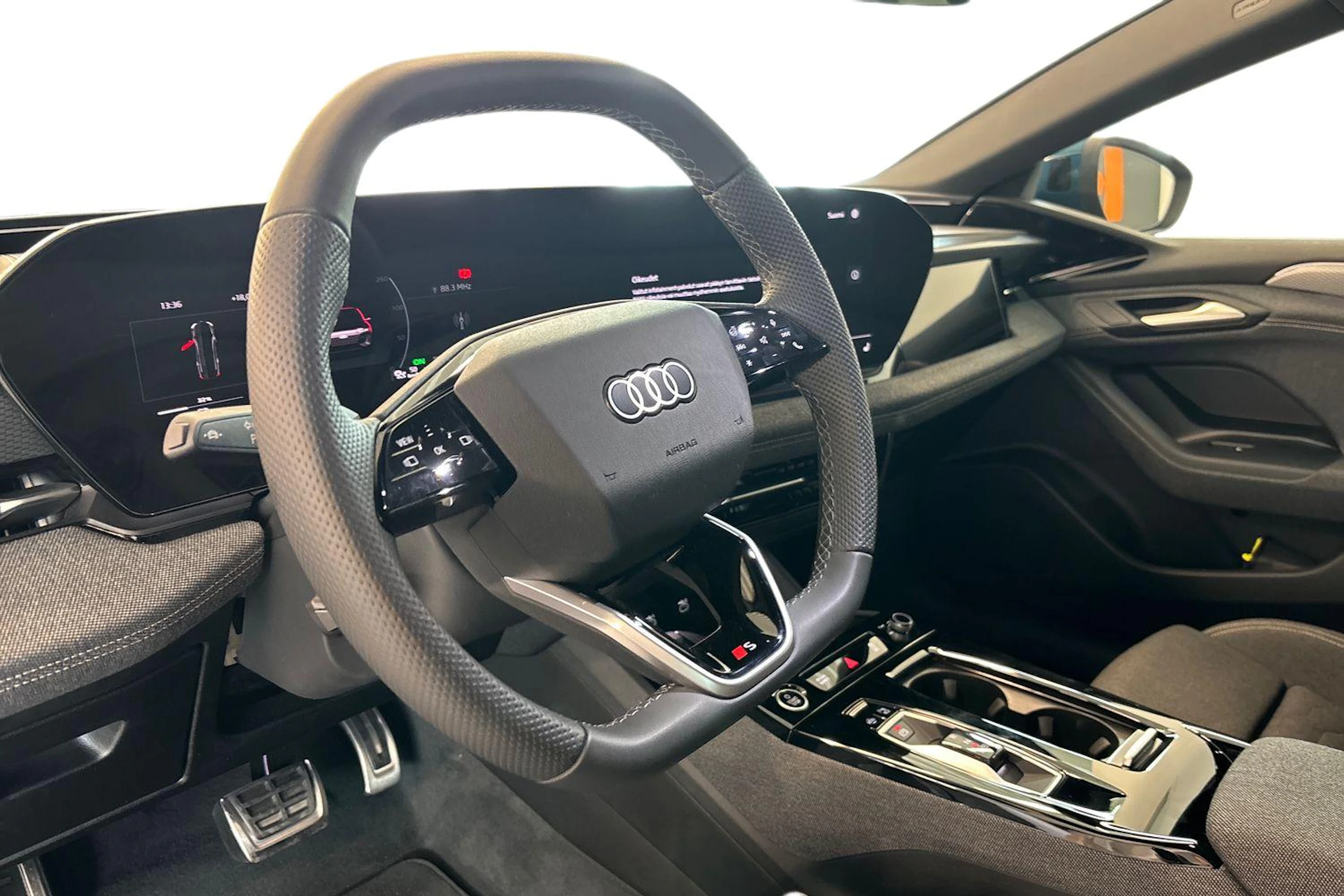 sininen Audi A6 e-tron 2026 kuva 6.