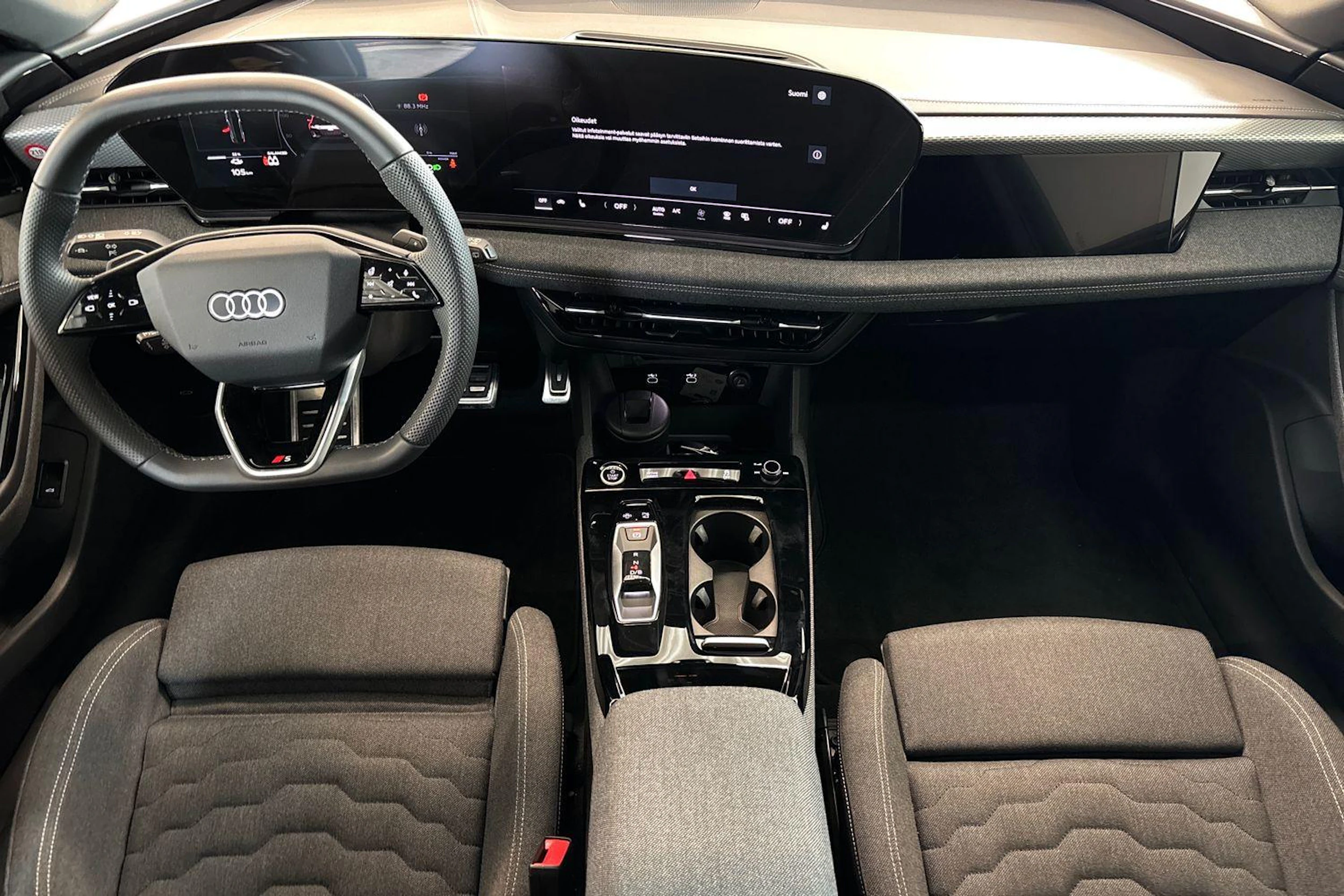 sininen Audi A6 e-tron 2026 kuva 7.