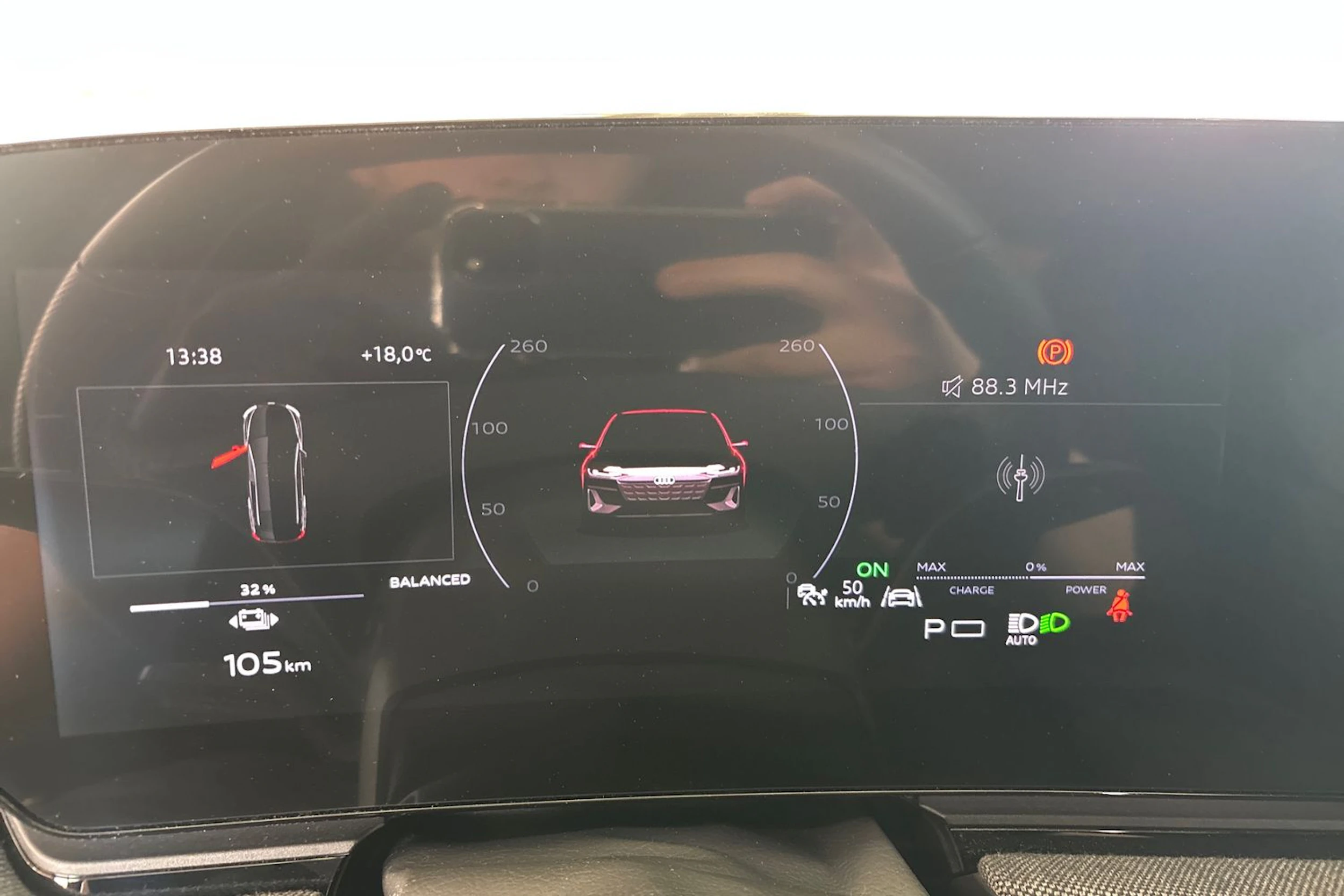 sininen Audi A6 e-tron 2026 kuva 12.