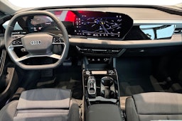 valkoinen Audi A6 e-tron 2026 kuva 7.