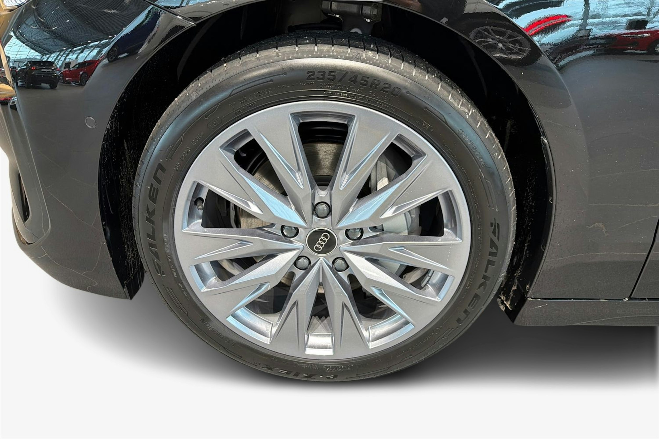 musta Audi A6 e-tron 2026 kuva 9.