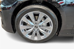 musta Audi A6 e-tron 2026 kuva 9.