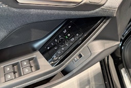 musta Audi A6 e-tron 2026 kuva 11.