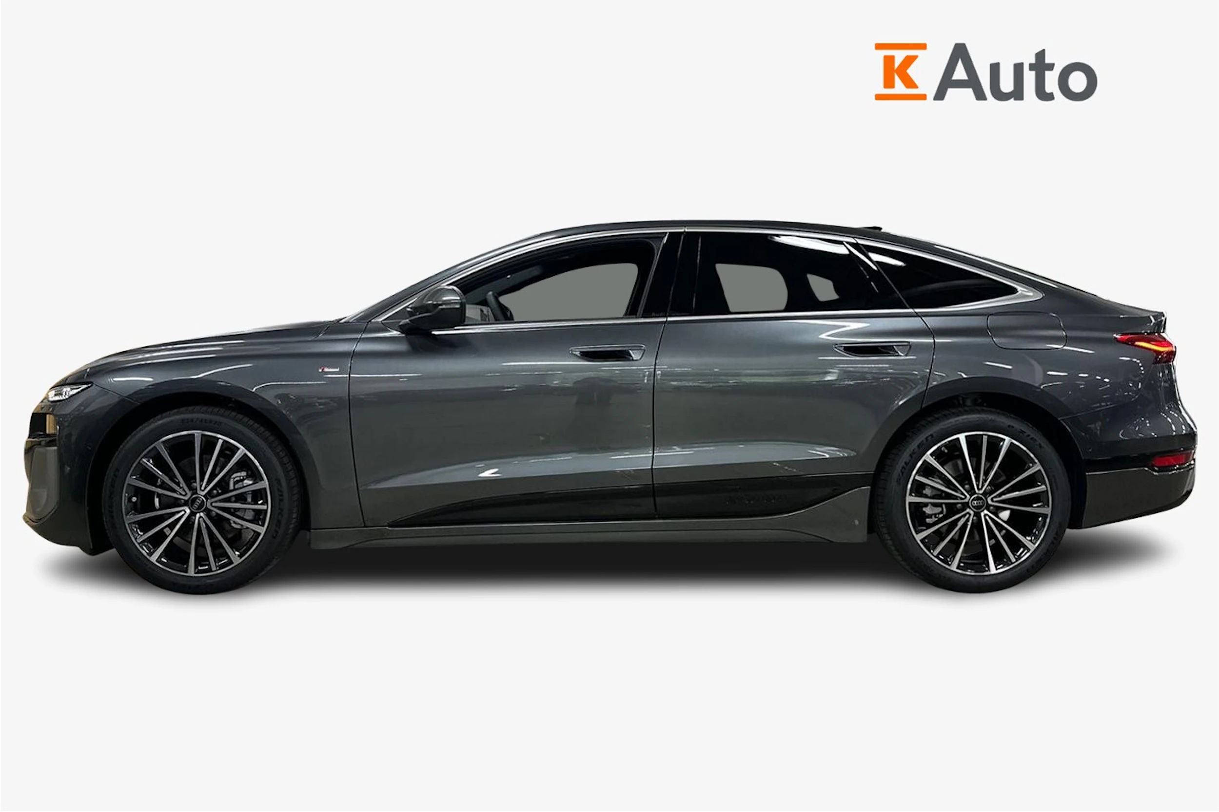met. harmaa Audi A6 e-tron 2026 kuva 5.
