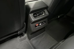 met. harmaa Audi A6 e-tron 2026 kuva 12.