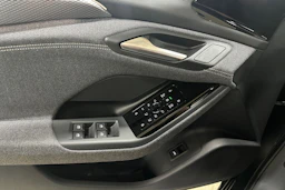 met. harmaa Audi A6 e-tron 2026 kuva 14.