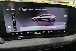 met. harmaa Audi A6 e-tron 2026 kuva 19.
