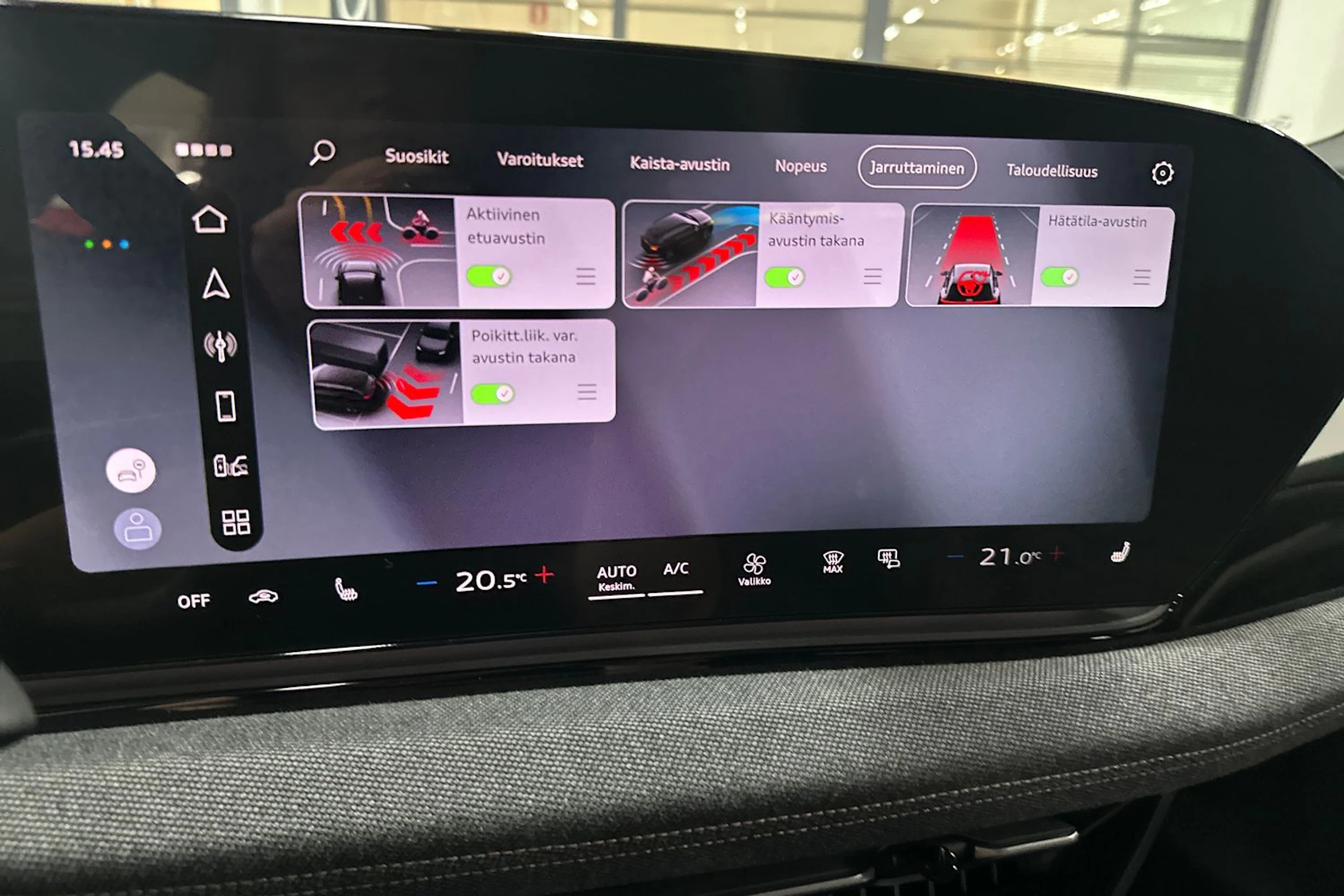 met. harmaa Audi A6 e-tron 2026 kuva 25.