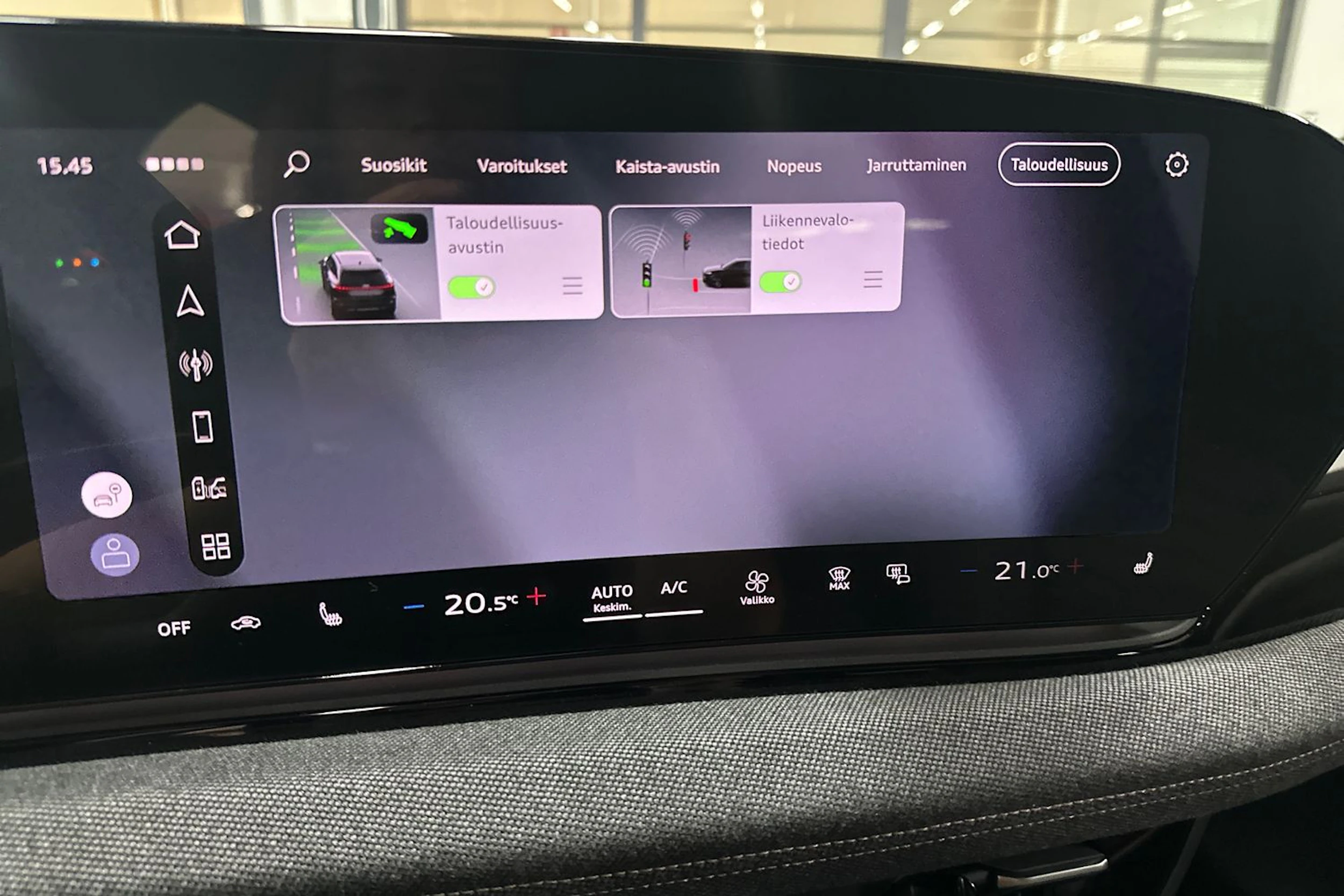met. harmaa Audi A6 e-tron 2026 kuva 27.