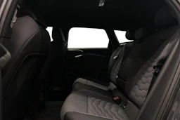 harmaa Audi A6 e-tron 2025 kuva 8.