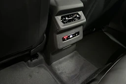met. harmaa Audi A6 e-tron 2026 kuva 11.
