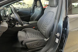 met. harmaa Audi A6 e-tron 2026 kuva 13.