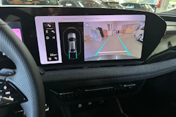 met. harmaa Audi A6 e-tron 2026 kuva 29.