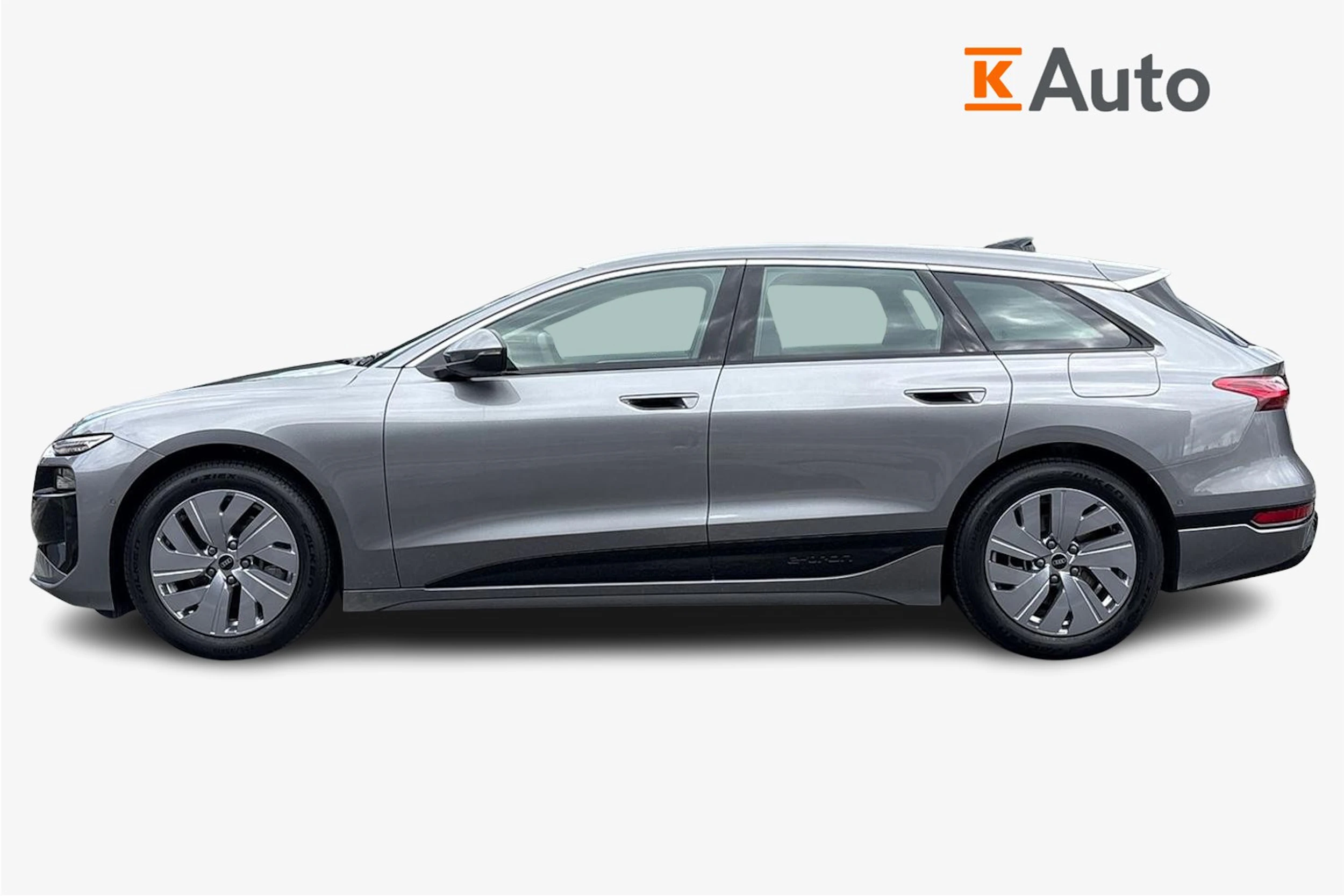 harmaa Audi A6 e-tron 2026 kuva 5.
