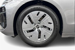 harmaa Audi A6 e-tron 2026 kuva 9.