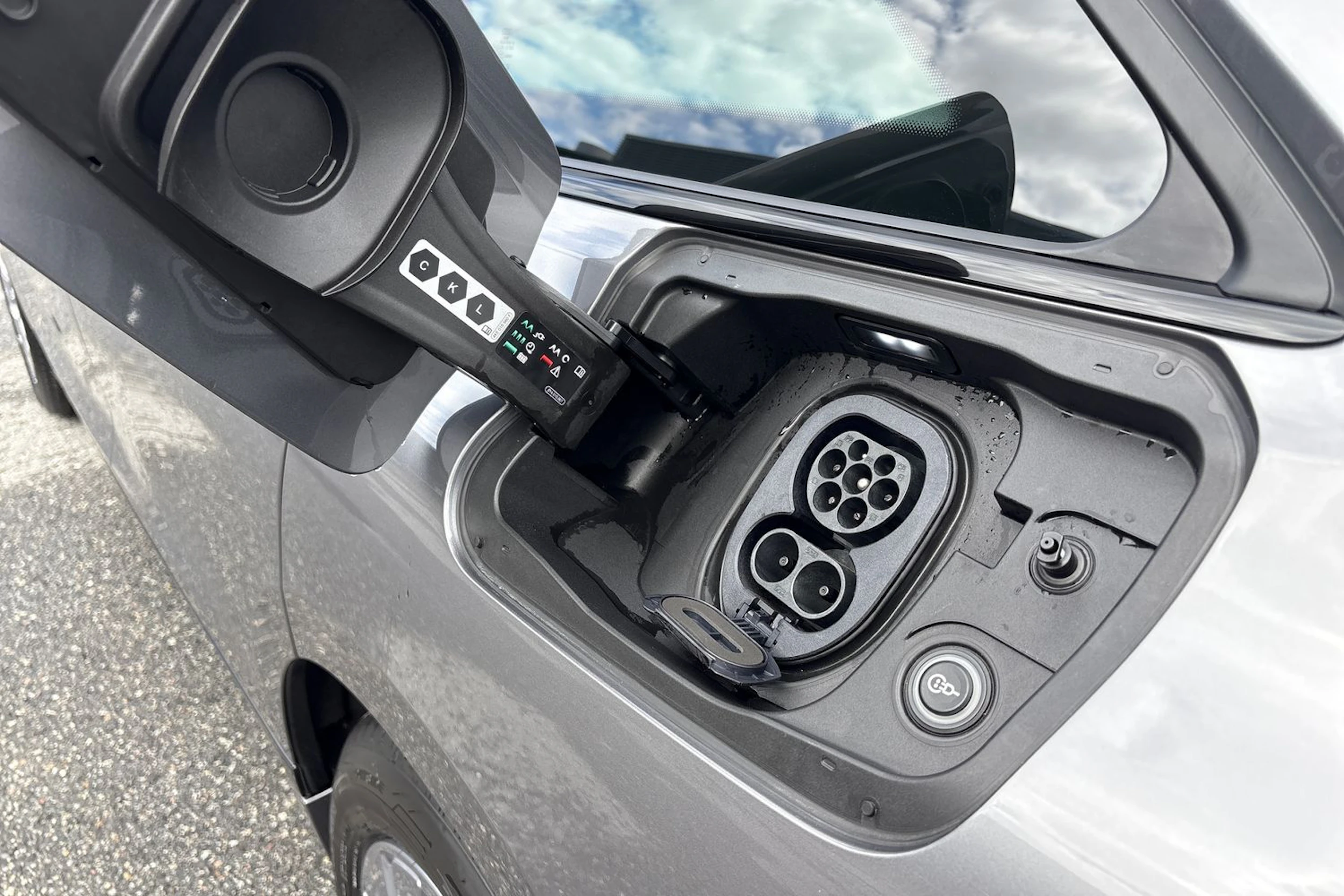 harmaa Audi A6 e-tron 2026 kuva 13.