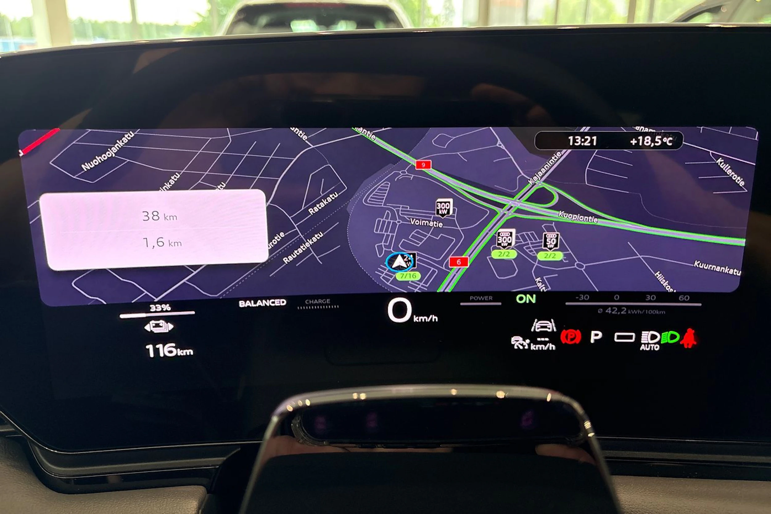 harmaa Audi A6 e-tron 2026 kuva 16.