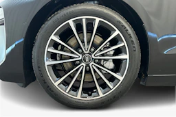 mythos musta Audi A6 e-tron 2026 kuva 9.