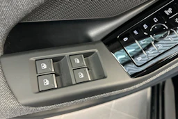 mythos musta Audi A6 e-tron 2026 kuva 16.