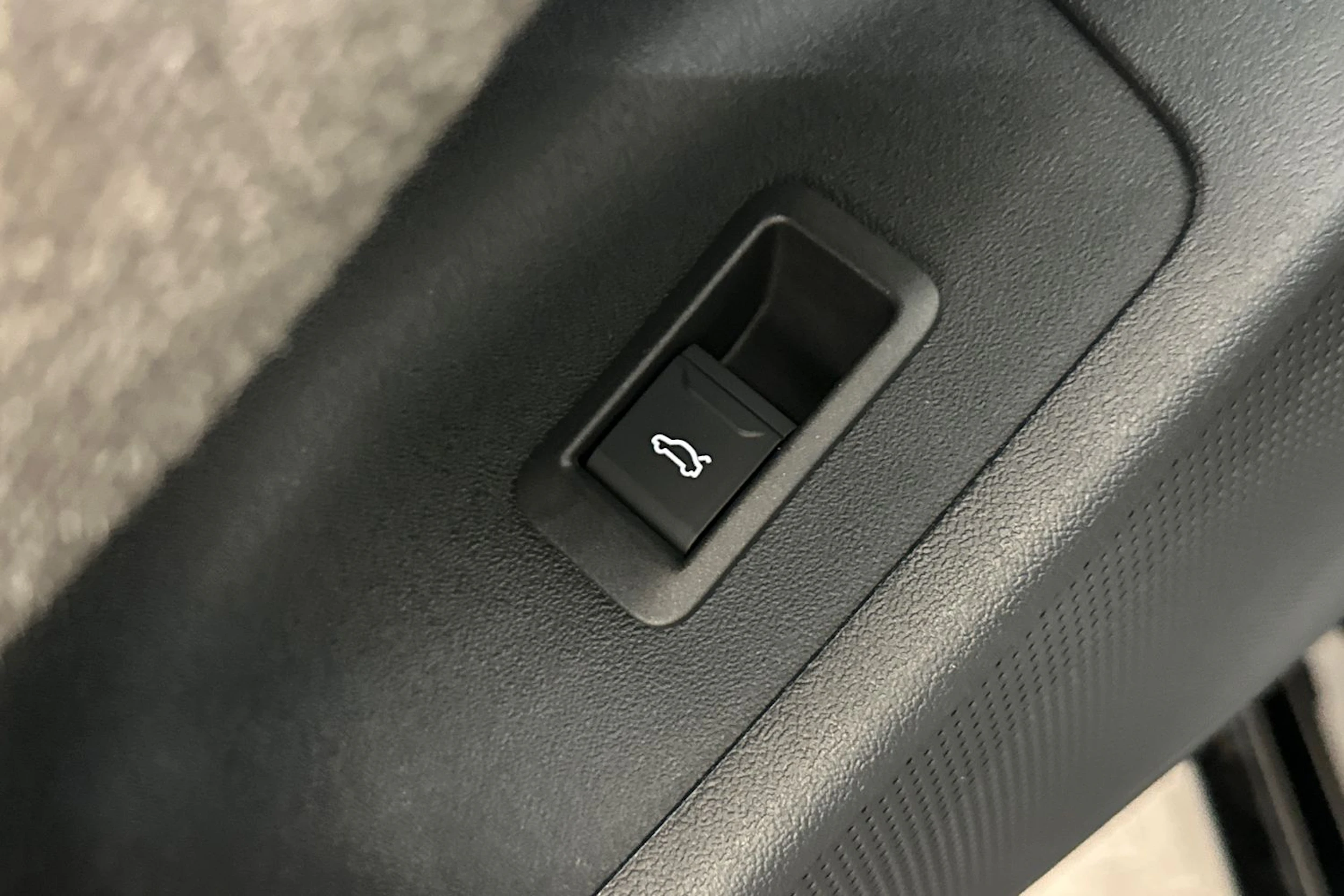 mythos musta Audi A6 e-tron 2026 kuva 17.