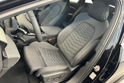 mythos musta Audi A6 e-tron 2026 kuva 19.