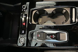 mythos musta Audi A6 e-tron 2026 kuva 29.