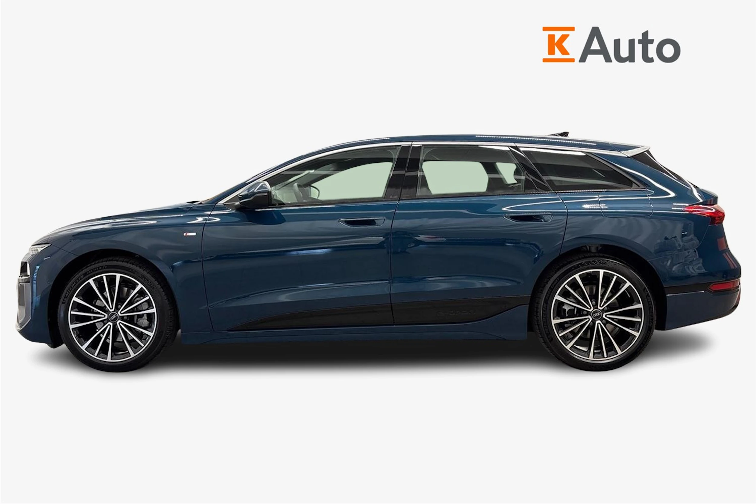 met. sininen Audi A6 e-tron 2026 kuva 5.