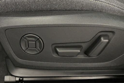 met. sininen Audi A6 e-tron 2026 kuva 12.