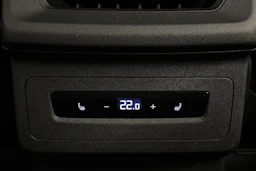 met. sininen Audi A6 e-tron 2026 kuva 19.