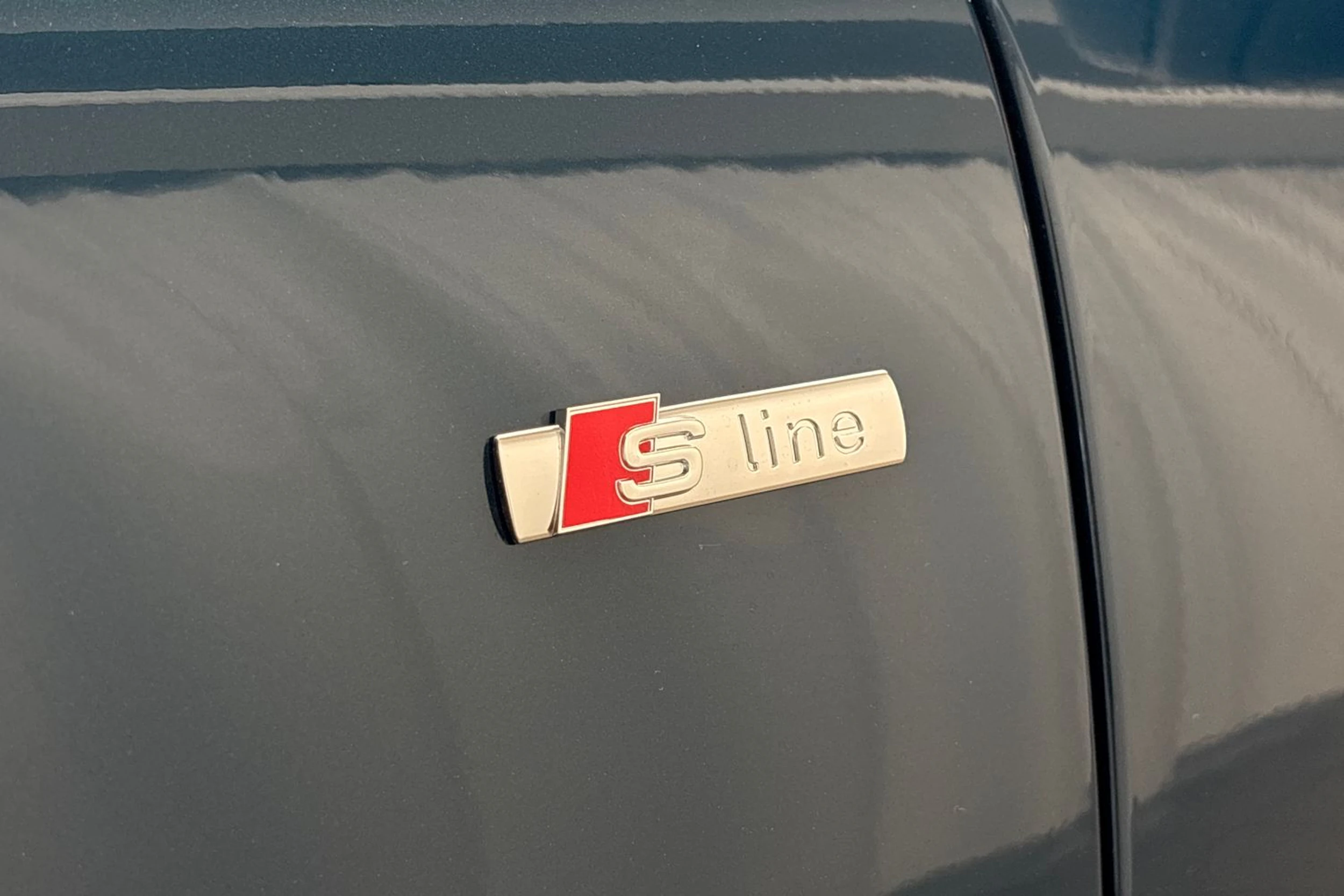 met. sininen Audi A6 e-tron 2026 kuva 33.