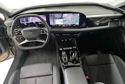 met. harmaa Audi A6 e-tron 2026 kuva 7.