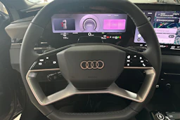 met. harmaa Audi A6 e-tron 2026 kuva 13.