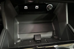 met. harmaa Audi A6 e-tron 2026 kuva 15.