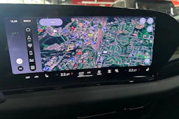 met. harmaa Audi A6 e-tron 2026 kuva 19.