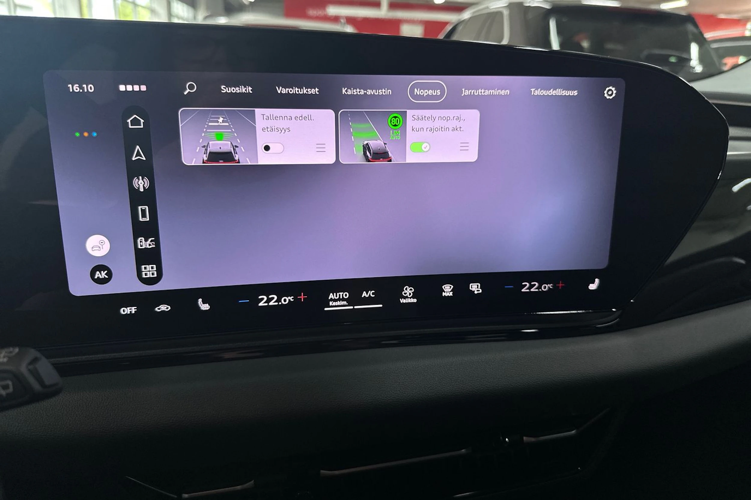 met. harmaa Audi A6 e-tron 2026 kuva 24.