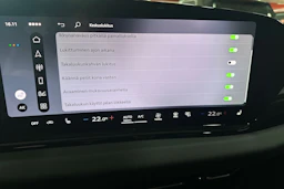 met. harmaa Audi A6 e-tron 2026 kuva 28.