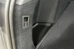 met. harmaa Audi A6 e-tron 2026 kuva 33.
