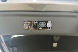 met. harmaa Audi A6 e-tron 2026 kuva 35.