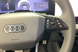 harmaa Audi A6 e-tron 2026 kuva 12.