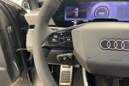 harmaa Audi A6 e-tron 2026 kuva 13.
