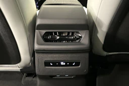 malpelo sininen Audi A6 e-tron 2026 kuva 12.